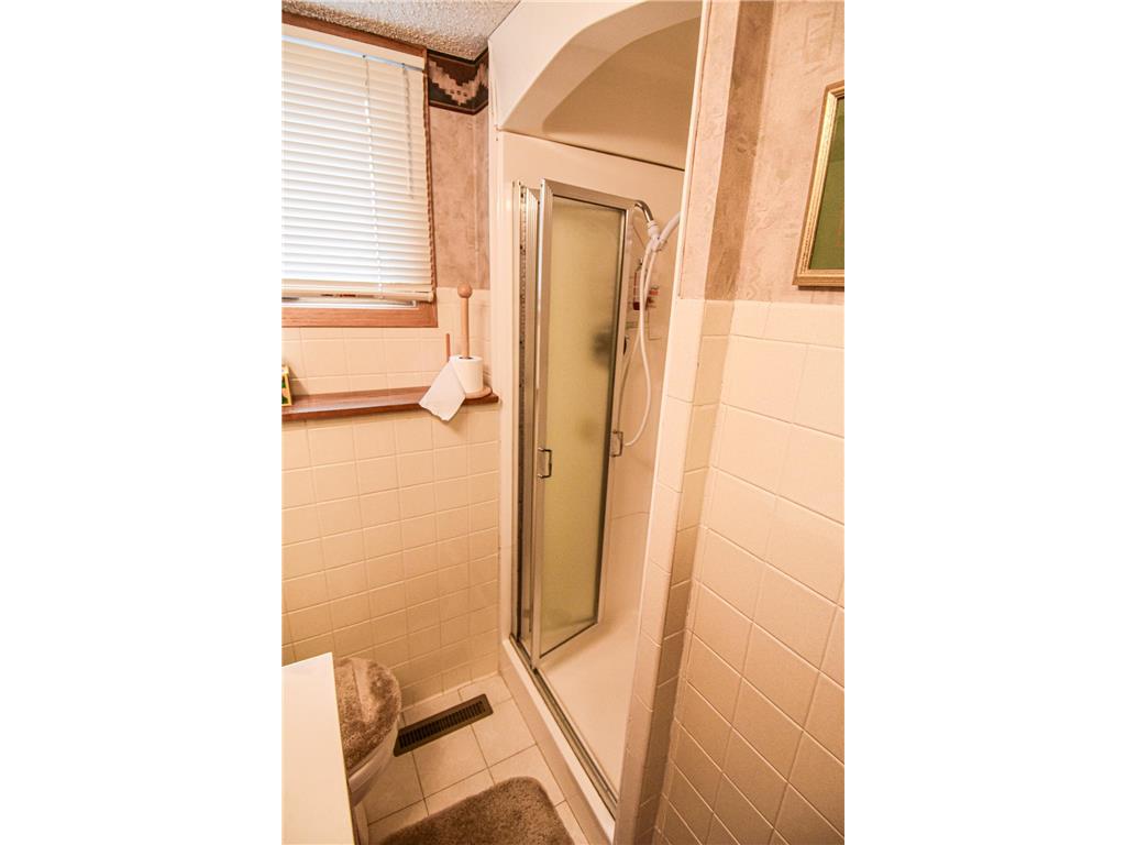 610 Kneale Avenue S Thief River Falls MN 56701 7054750 image33
