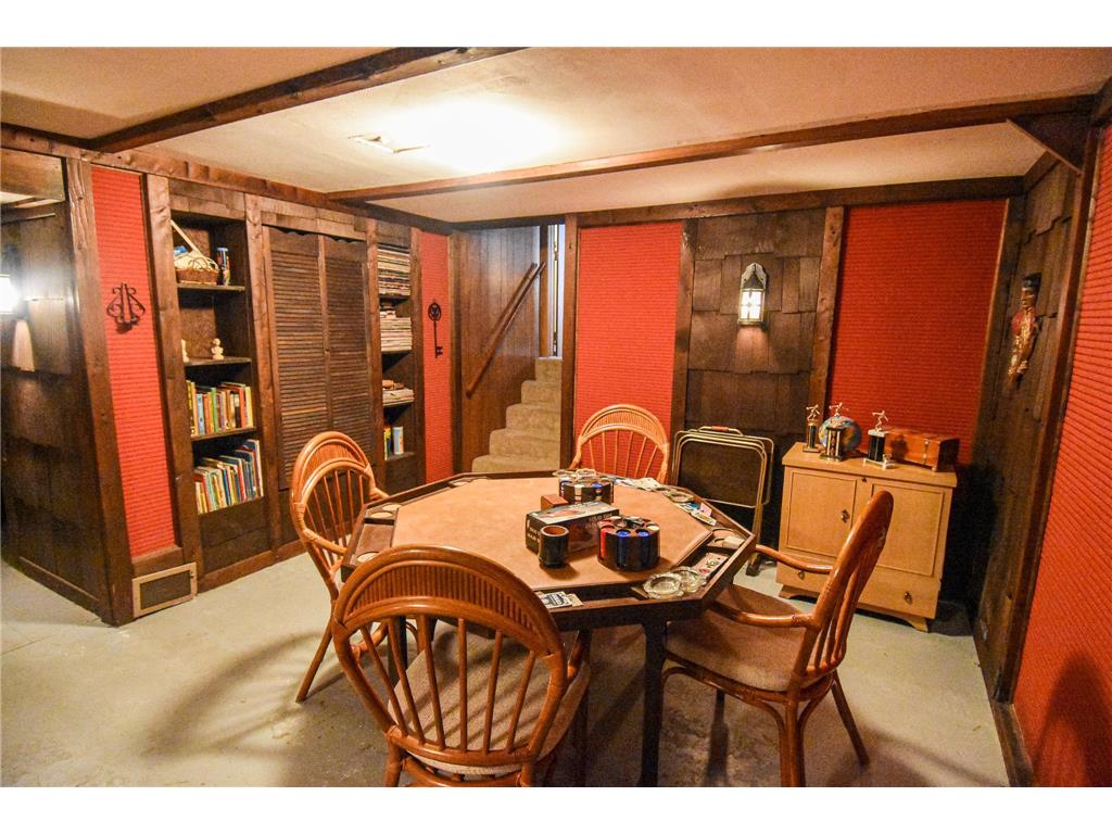 610 Kneale Avenue S Thief River Falls MN 56701 7054750 image40