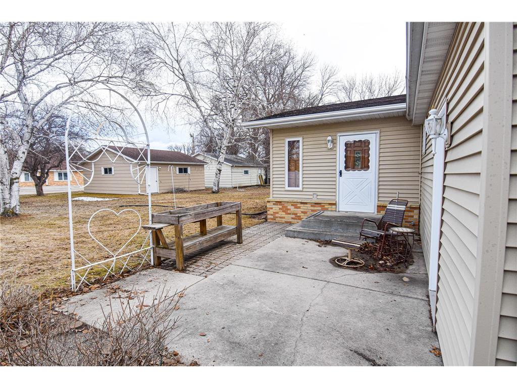610 Kneale Avenue S Thief River Falls MN 56701 7054750 image46