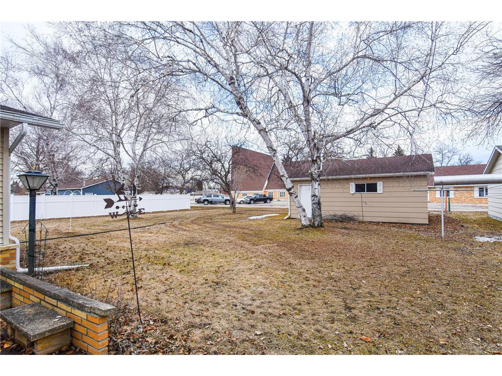 610 Kneale Avenue S Thief River Falls MN 56701 7054750 image48