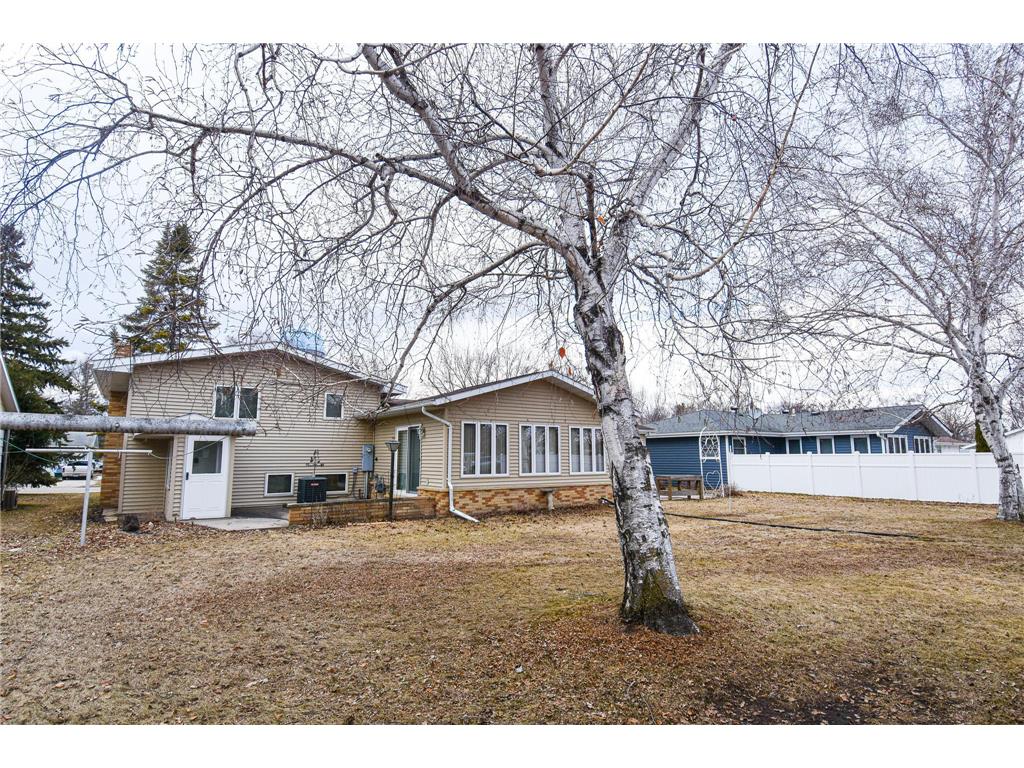 610 Kneale Avenue S Thief River Falls MN 56701 7054750 image49
