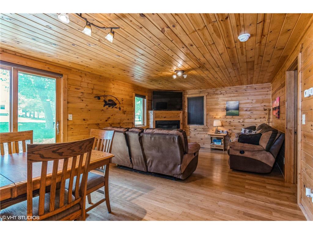 610 Main Street W #13 Isle MN 56342 - Mille Lacs Lake 6562280 image1