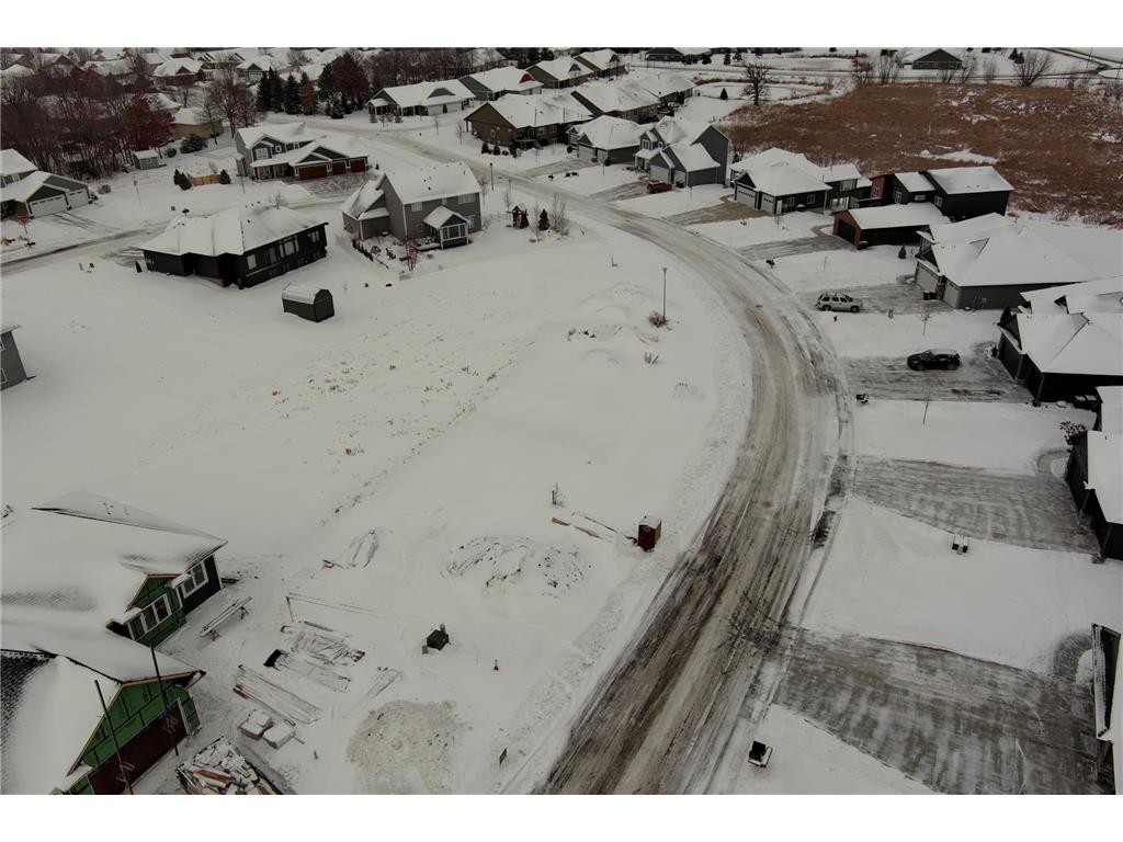 610 Summer Avenue SE New Prague MN 56071 6332955 image1