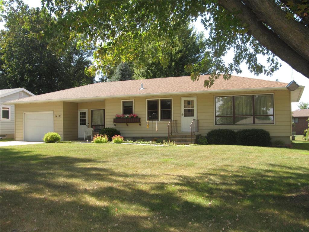 610 W Shore Drive Worthington MN 56187 - Okabena 6605631 image1