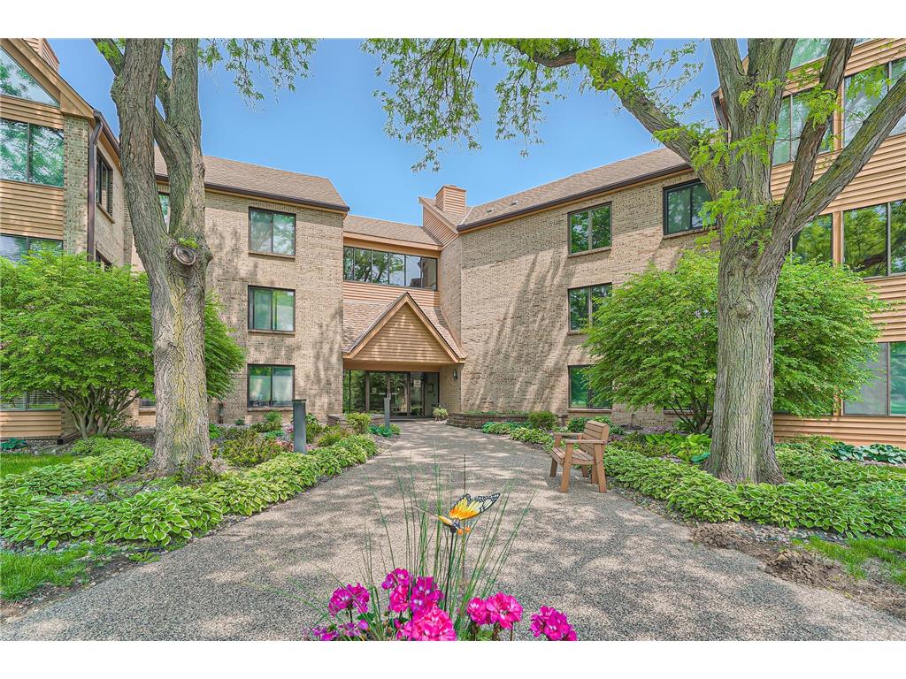 6100 Auto Club Road #112 Bloomington MN 55438 6375582 image1