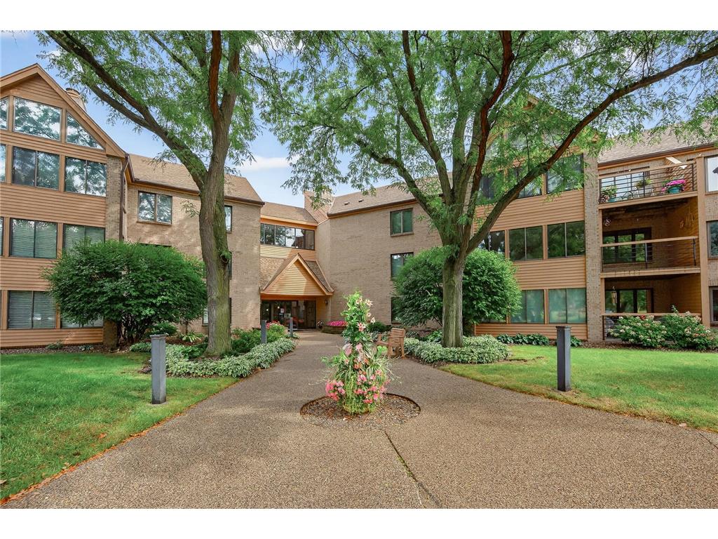6100 Auto Club Road #303 Bloomington MN 55438 6783642 image1