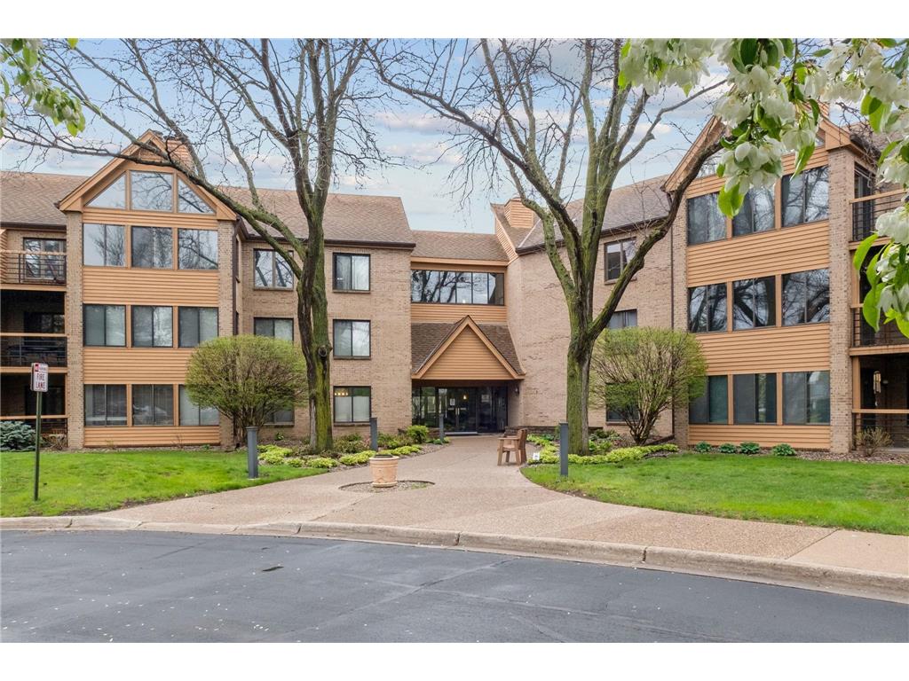 6100 Auto Club Road #311 Bloomington MN 55438 6517545 image1