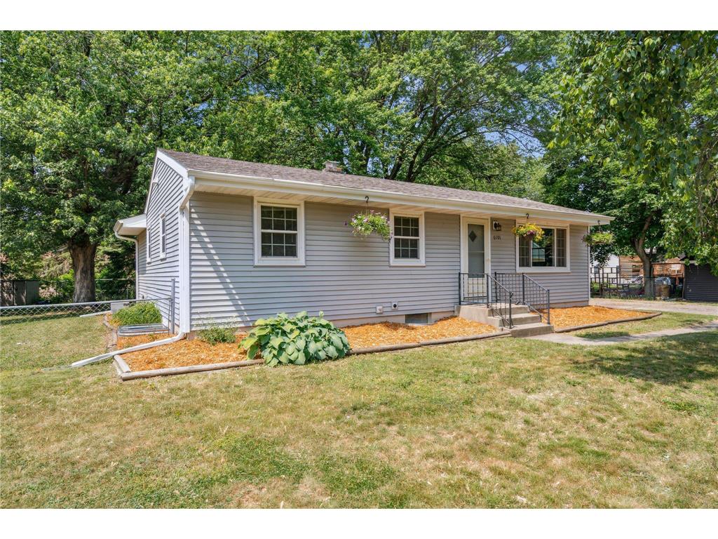 6101 Edgewood Avenue Woodbury MN 55125 6390944 image1