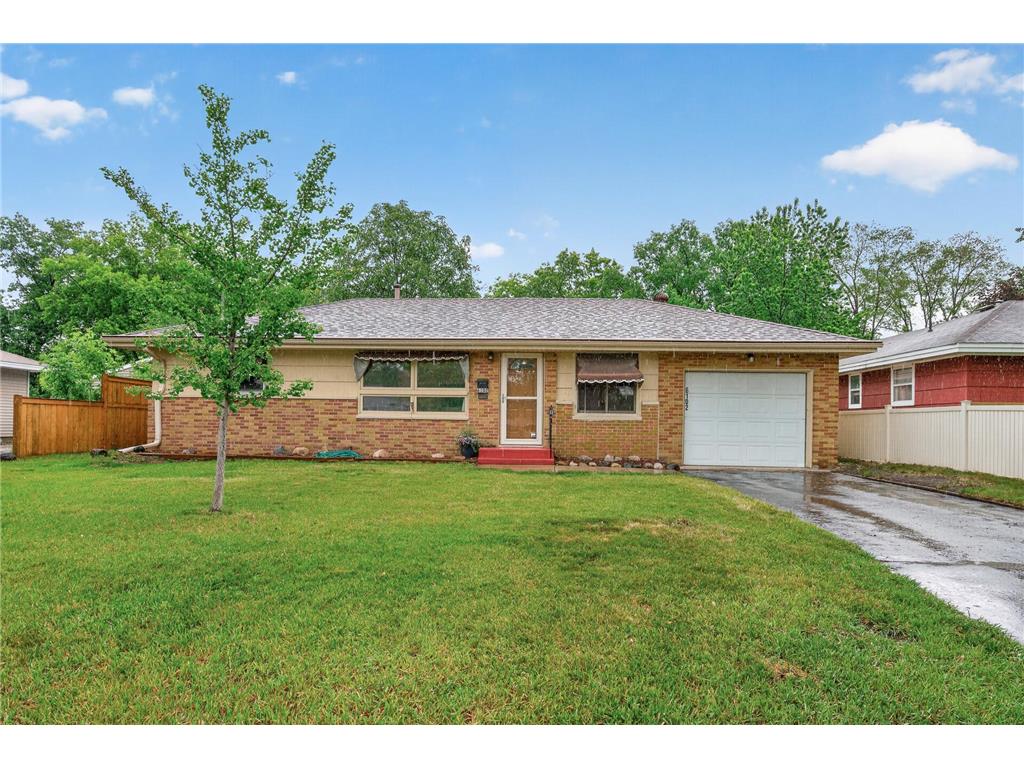 6102 Hampshire Avenue N Crystal MN 55428 7082955 image1