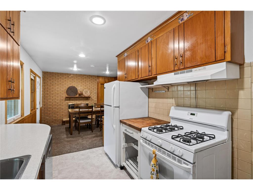 6102 Hampshire Avenue N Crystal MN 55428 7082955 image17