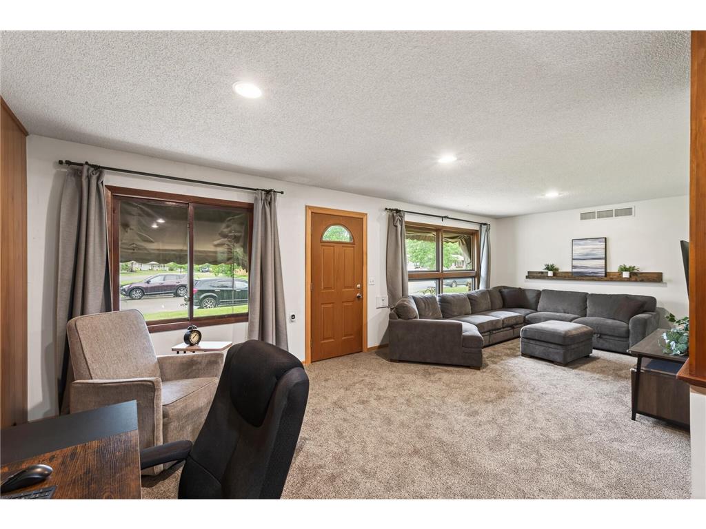 6102 Hampshire Avenue N Crystal MN 55428 7082955 image3