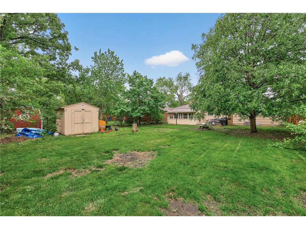 6102 Hampshire Avenue N Crystal MN 55428 7082955 image38