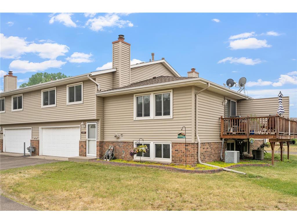 6105 64th Avenue N Brooklyn Park MN 55429 6343988 image1