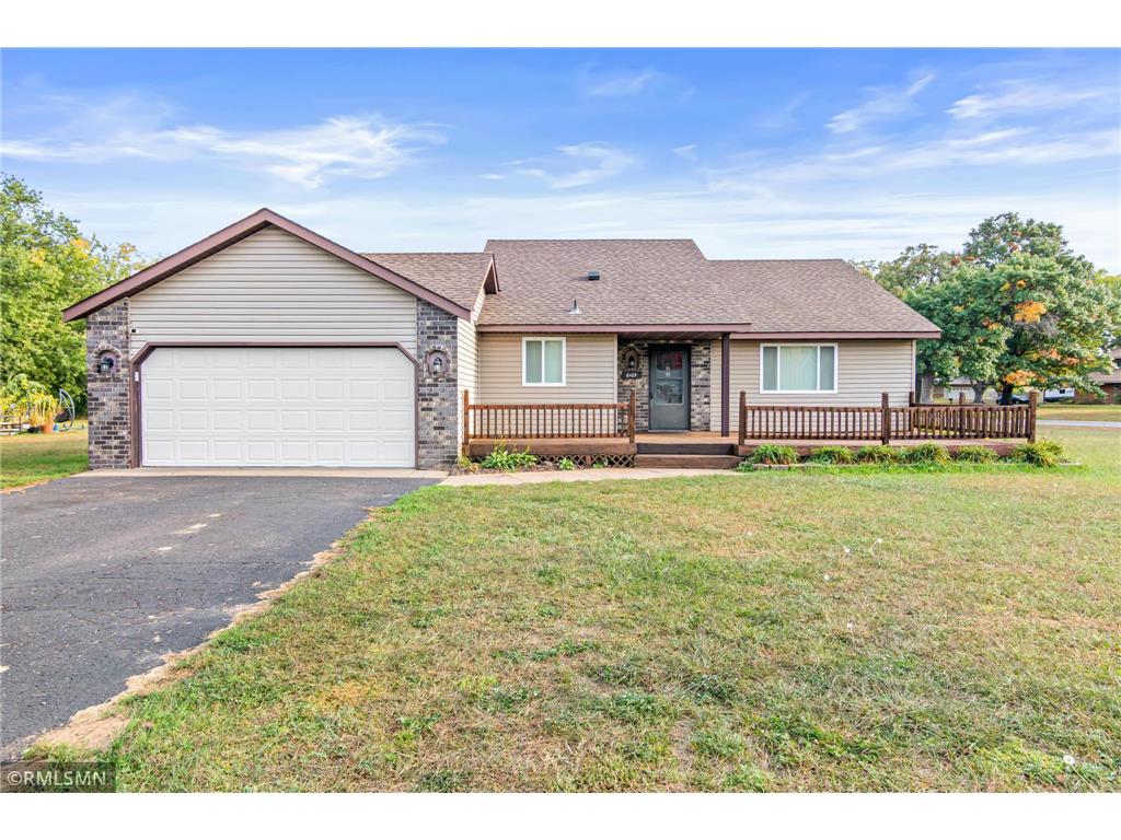 6105 Cougar Trail North Branch MN 55056 6437589 image1