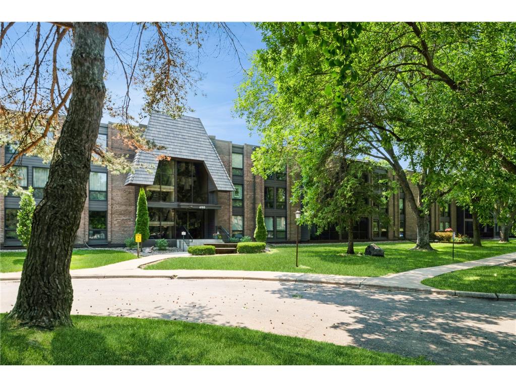6105 Lincoln Drive #130 Edina MN 55436 6779228 image2