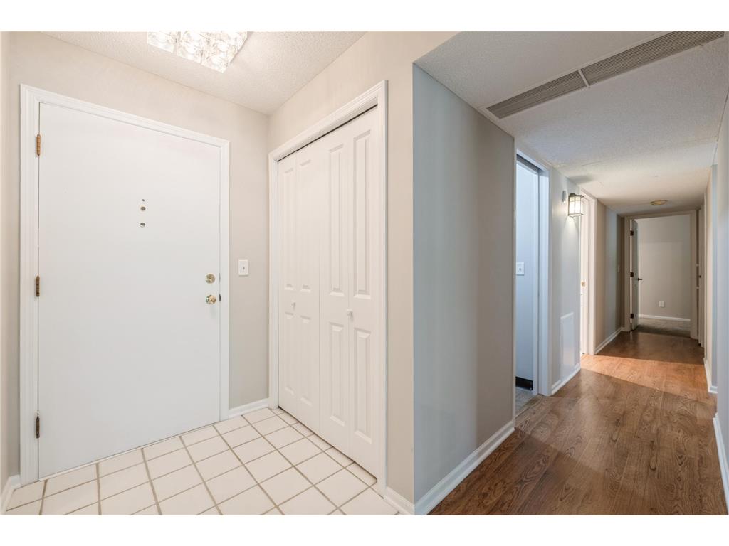 6105 Lincoln Drive #130 Edina MN 55436 6779228 image26