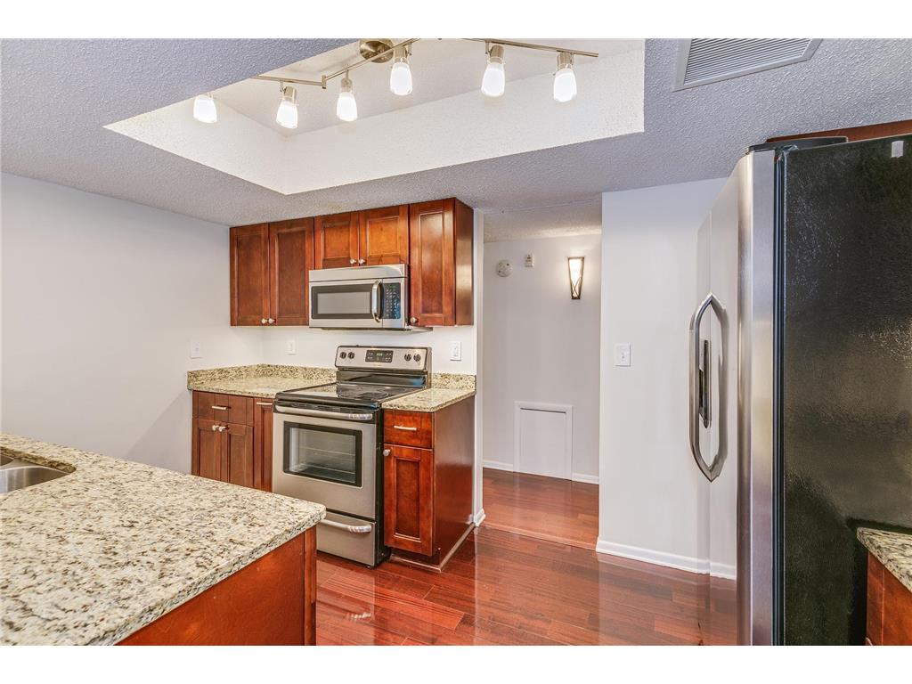 6105 Lincoln Drive #231 Edina MN 55436 6767272 image3