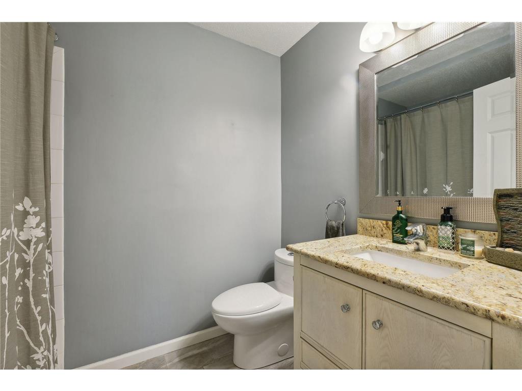 6105 Lincoln Drive #239 Edina MN 55436 6627771 image12