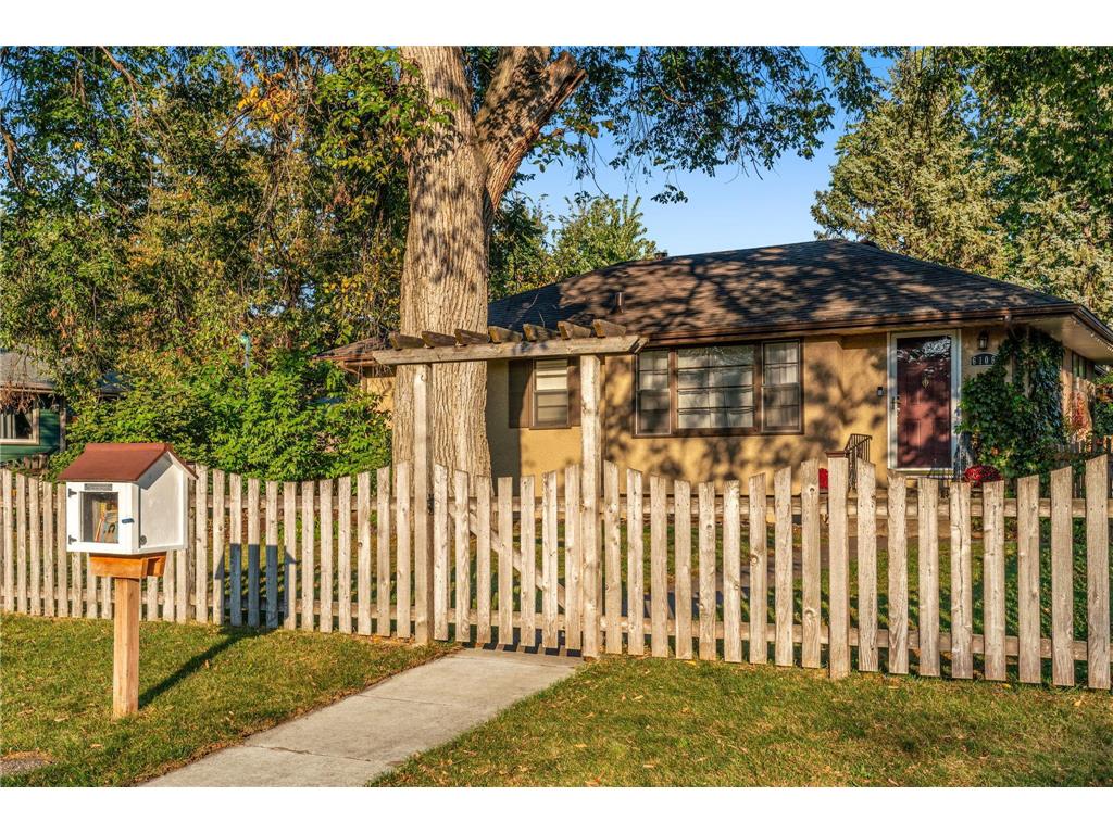 6106 Emerson Avenue N Brooklyn Center MN 55430 6616730 image1