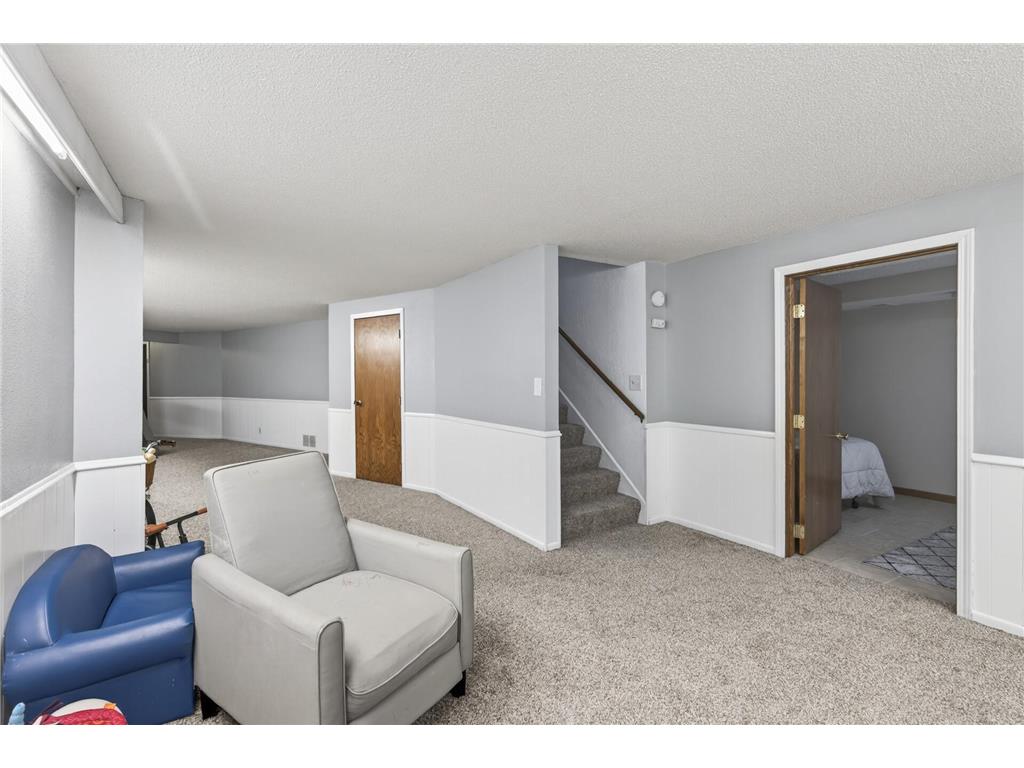 6109 27th Street N Oakdale MN 55128 7062093 image12