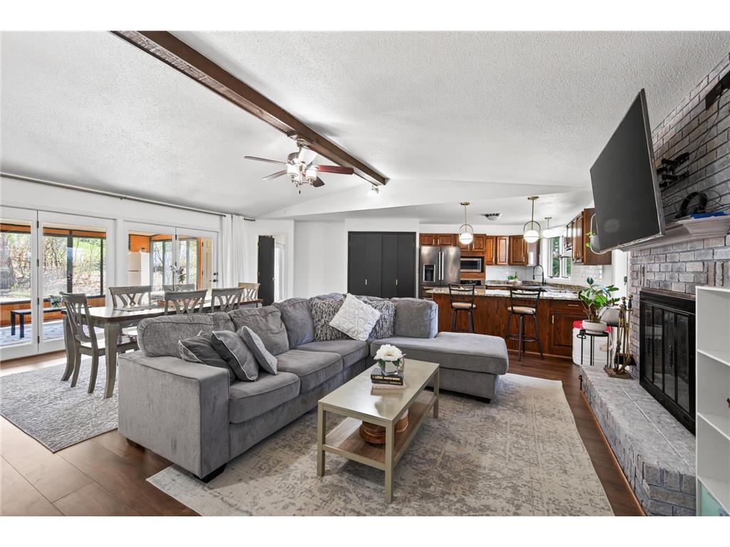 6109 27th Street N Oakdale MN 55128 7062093 image2