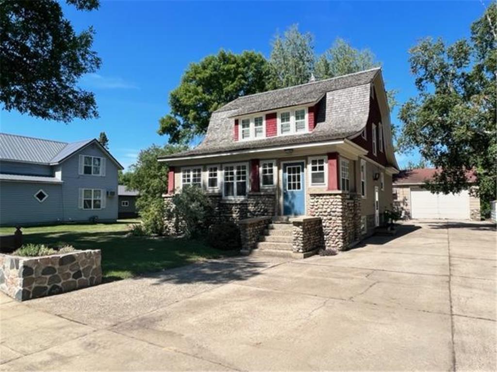 611 1st Street SW Wadena MN 56482 6511645 image1