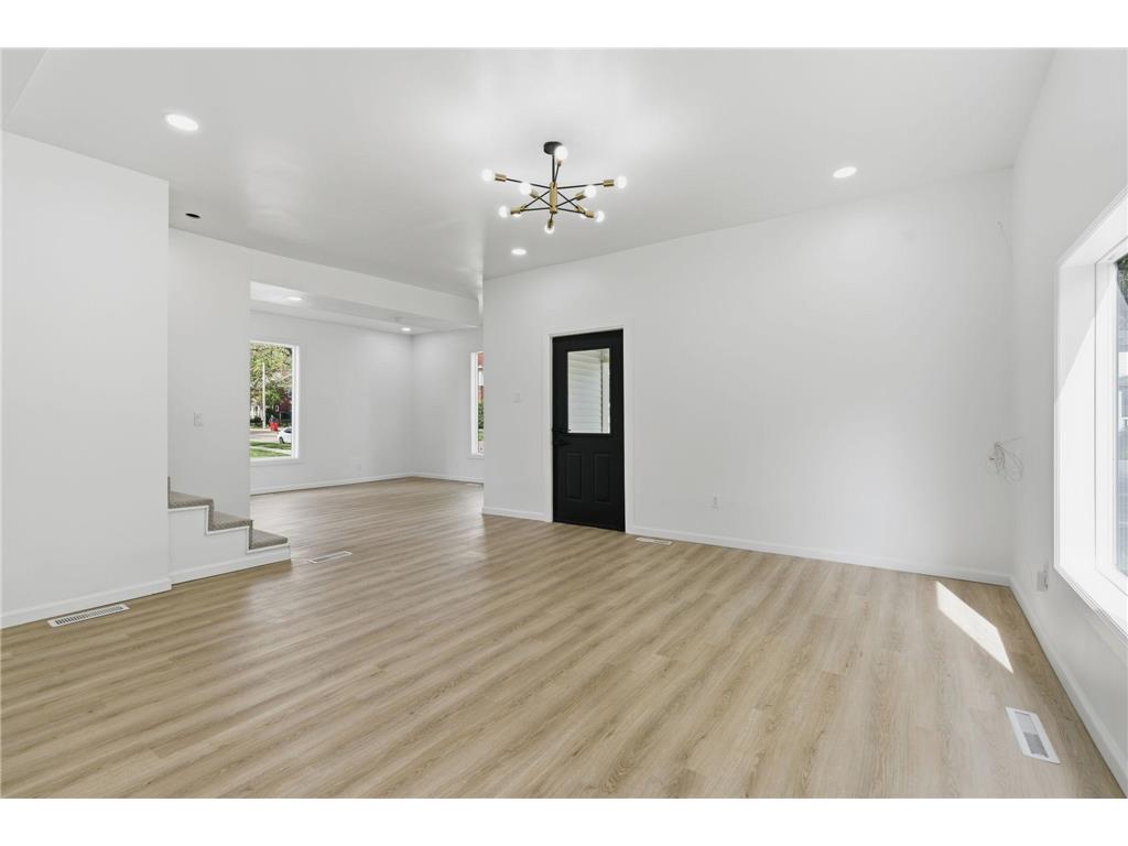 611 3rd Street NW Austin MN 55912 7066491 image20