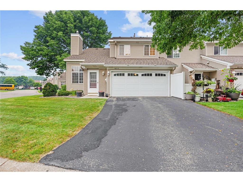 611 85th Lane NW #5 Coon Rapids MN 55433 7109776 image1