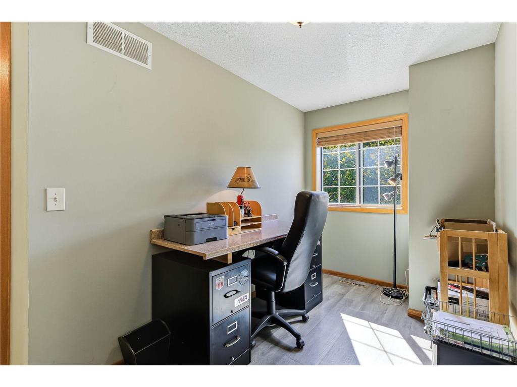 611 85th Lane NW #5NW Coon Rapids MN 55433 7057563 image18