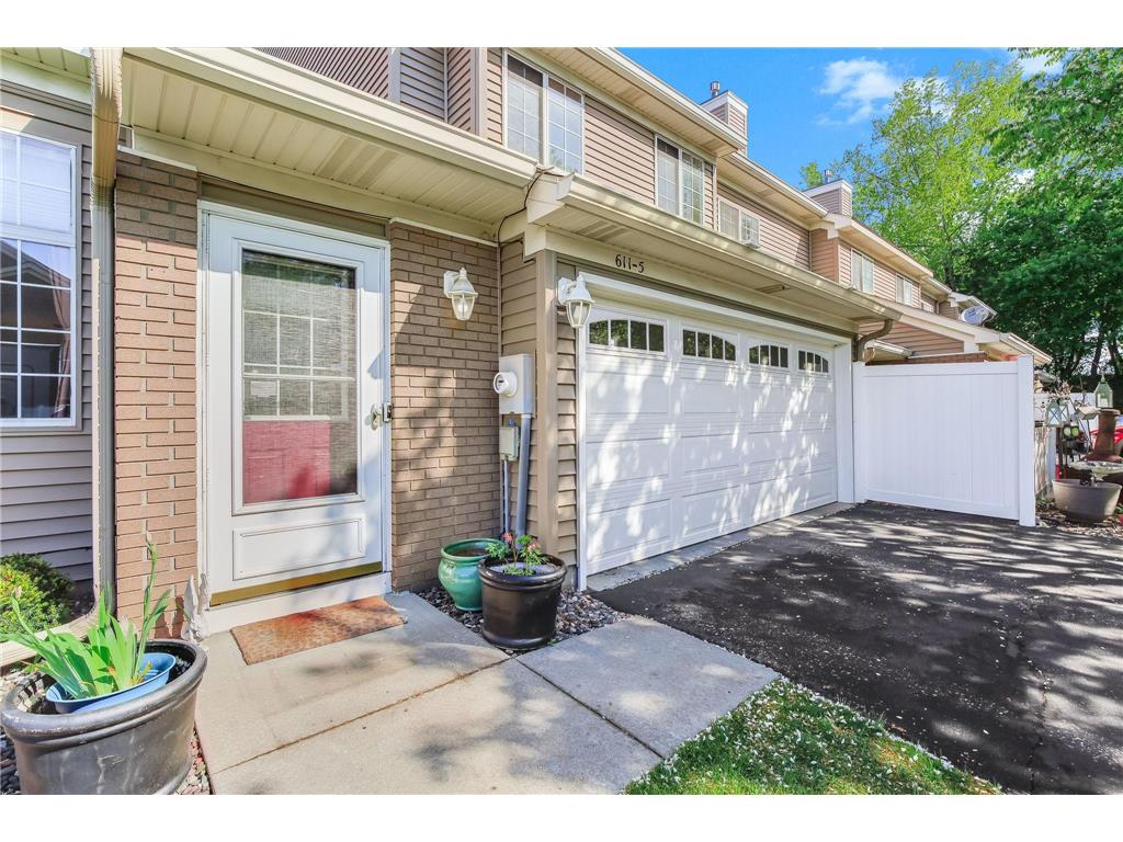 611 85th Lane NW #5NW Coon Rapids MN 55433 7057563 image3