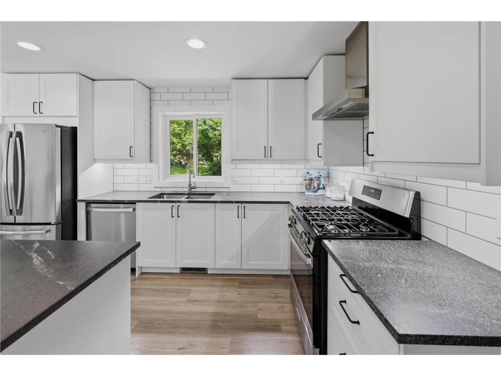 611 8th Avenue N Sauk Rapids MN 56379 7091075 image14