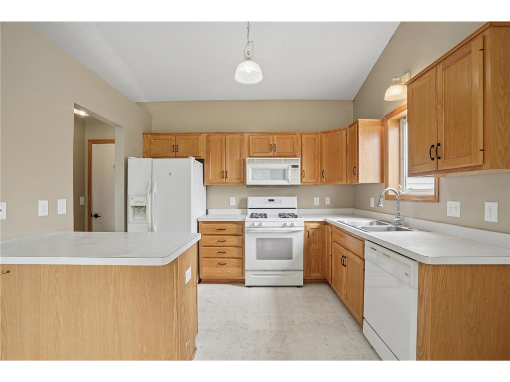 611 Birch Avenue N Maple Lake MN 55358 7074996 image11