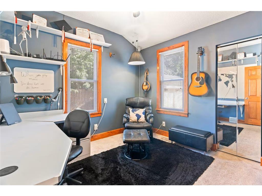 611 Broadway Street NE Minneapolis MN 55413 7011510 image10