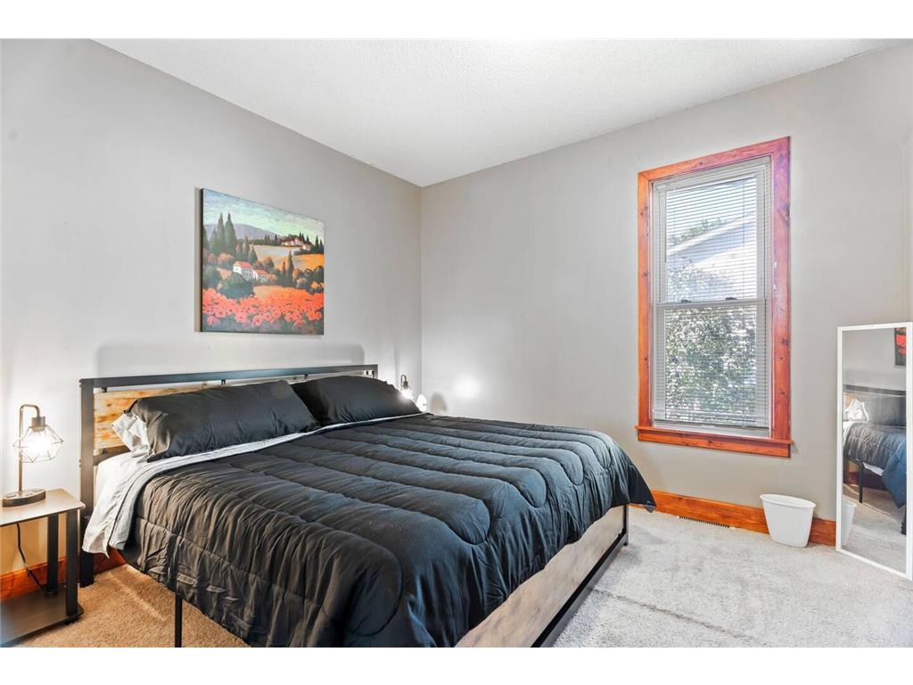 611 Broadway Street NE Minneapolis MN 55413 7011510 image8