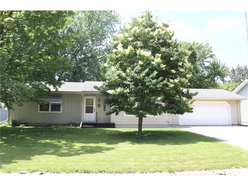 611 Grand Avenue NW Silver Lake MN 55381 7089695 image1