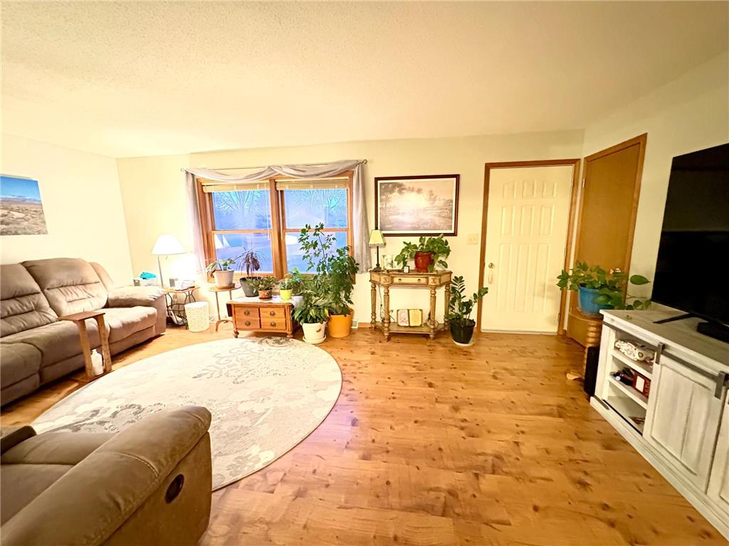 611 Hackberry Street Dawson MN 56232 7036048 image14