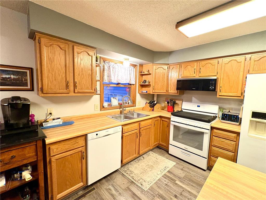 611 Hackberry Street Dawson MN 56232 7036048 image8