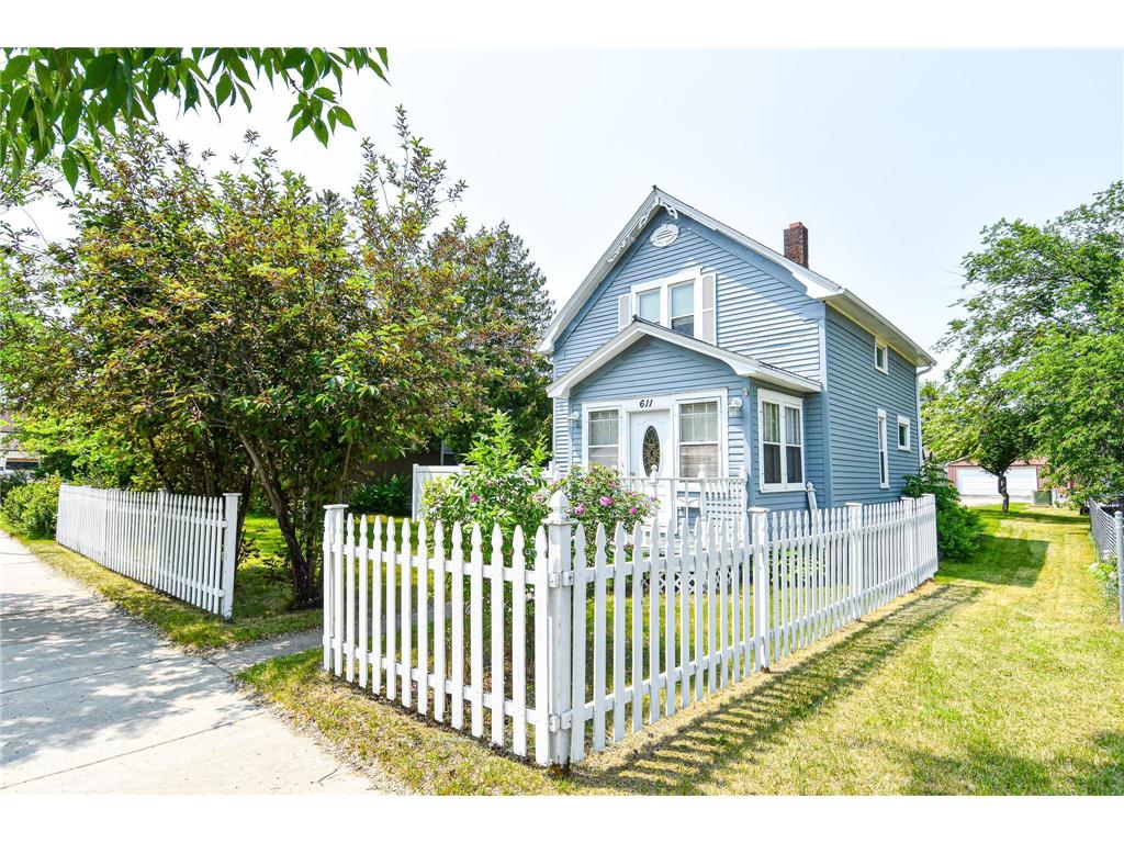 611 Main Avenue N Thief River Falls MN 56701 6386592 image1