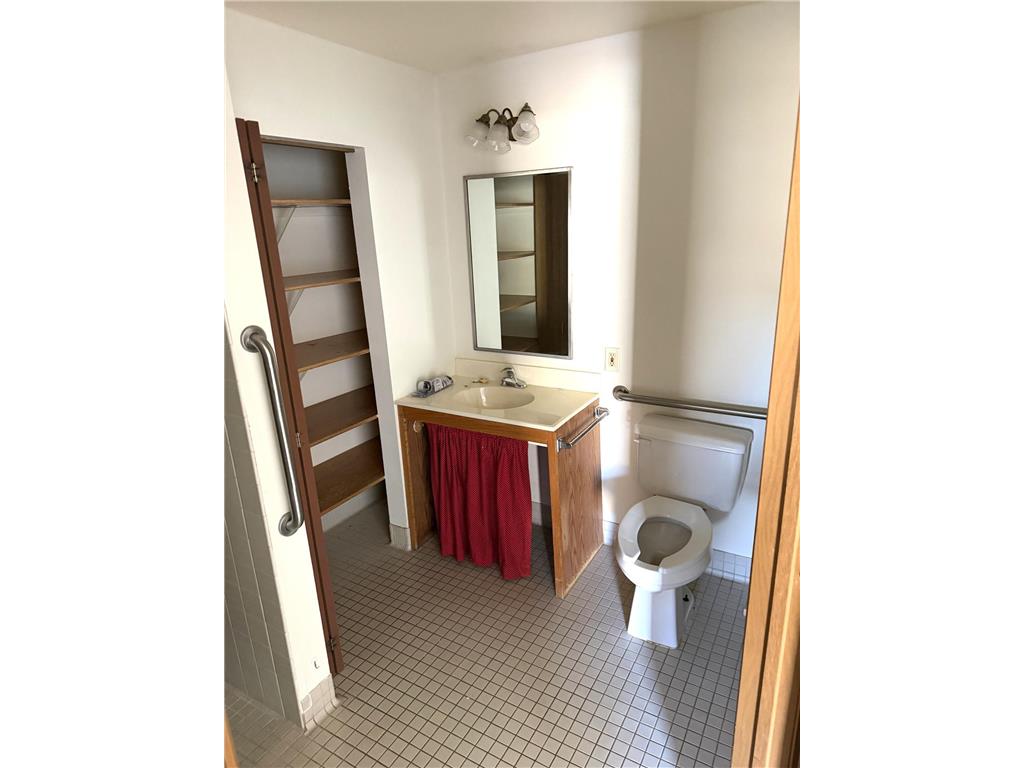 611 Main Street S #202 Renville MN 56284 7054466 image10