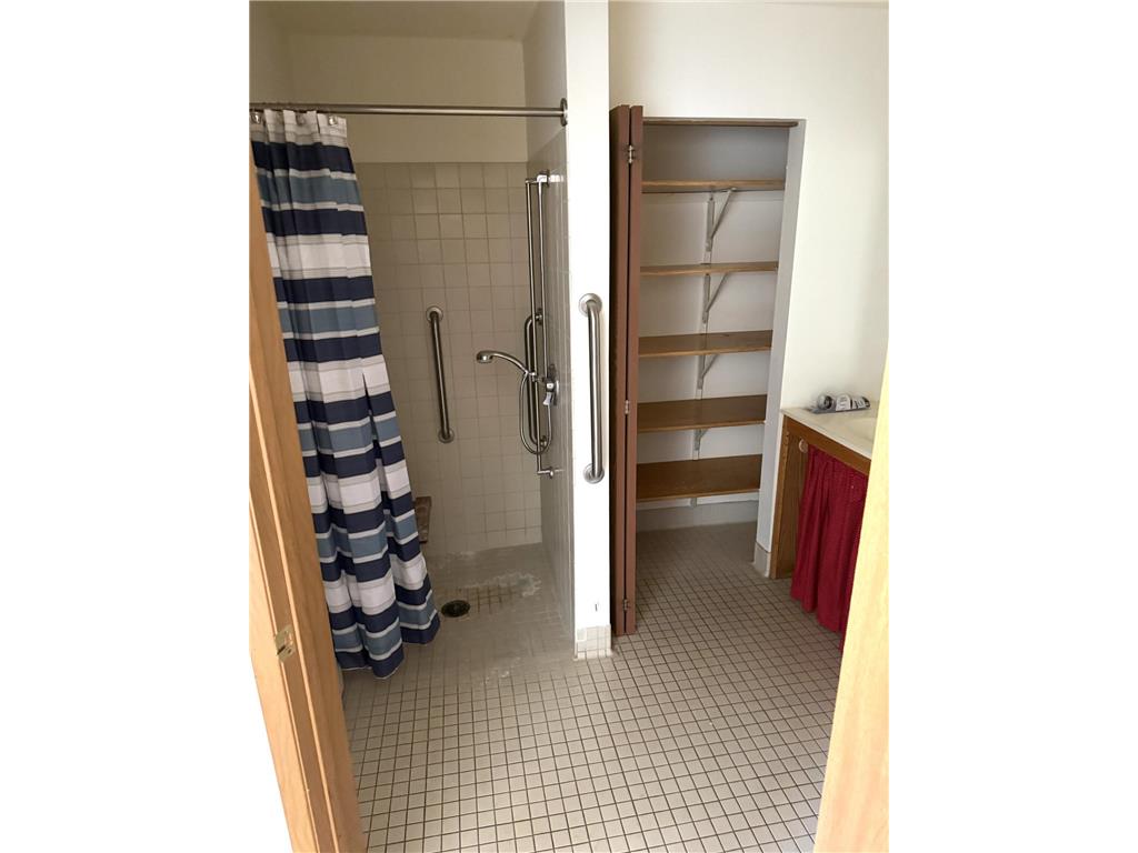 611 Main Street S #202 Renville MN 56284 7054466 image11