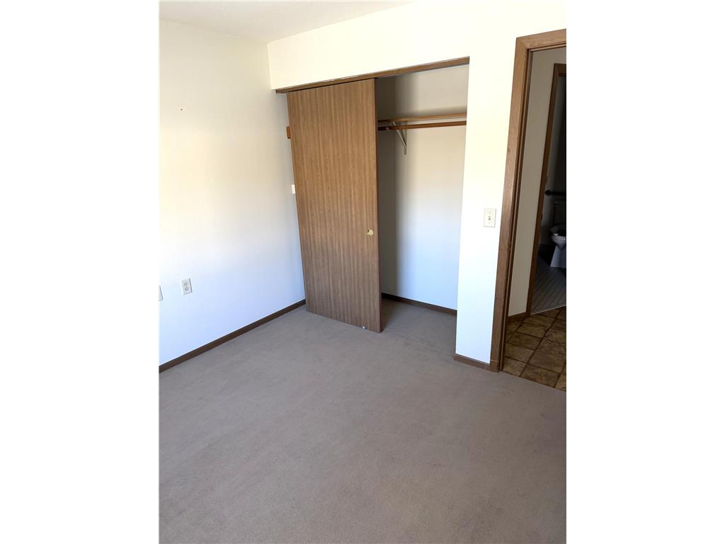 611 Main Street S #202 Renville MN 56284 7054466 image8