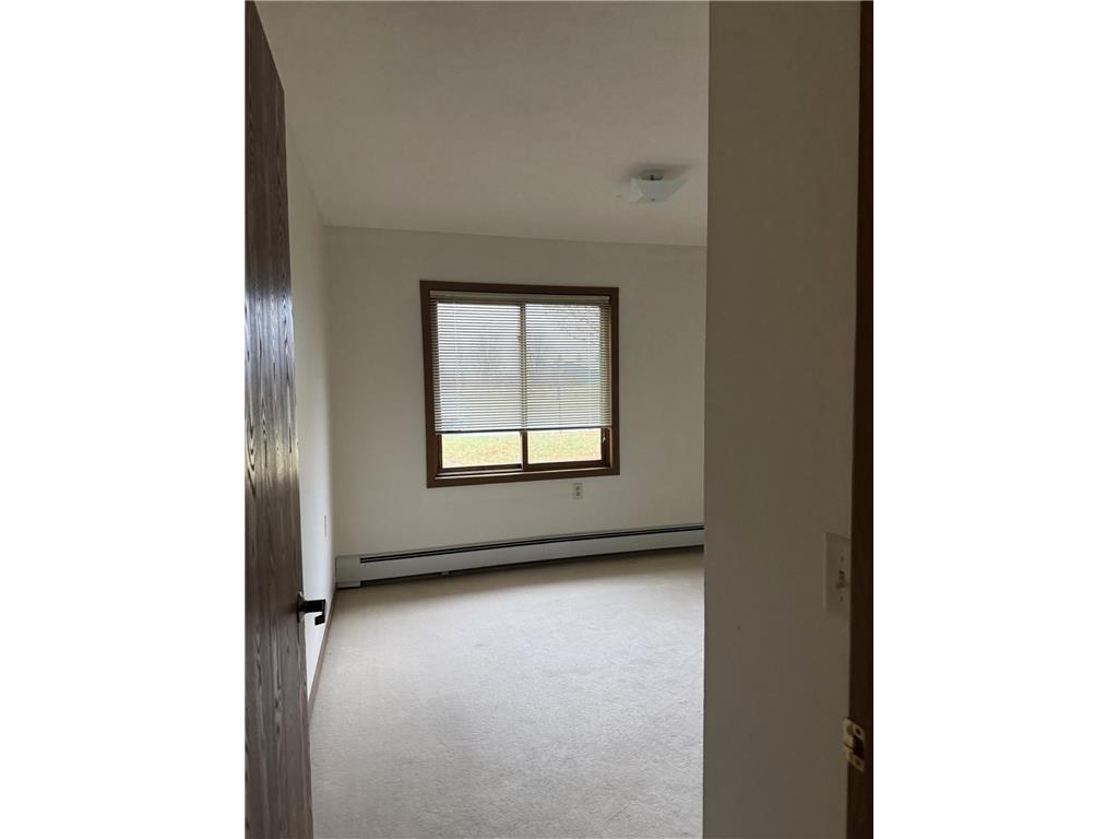 611 Main Street S #210 Renville MN 56284 6824723 image4