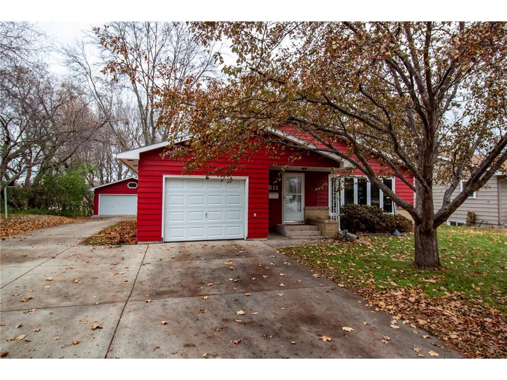 611 N 1st Avenue Fergus Falls MN 56537 6457673 image1
