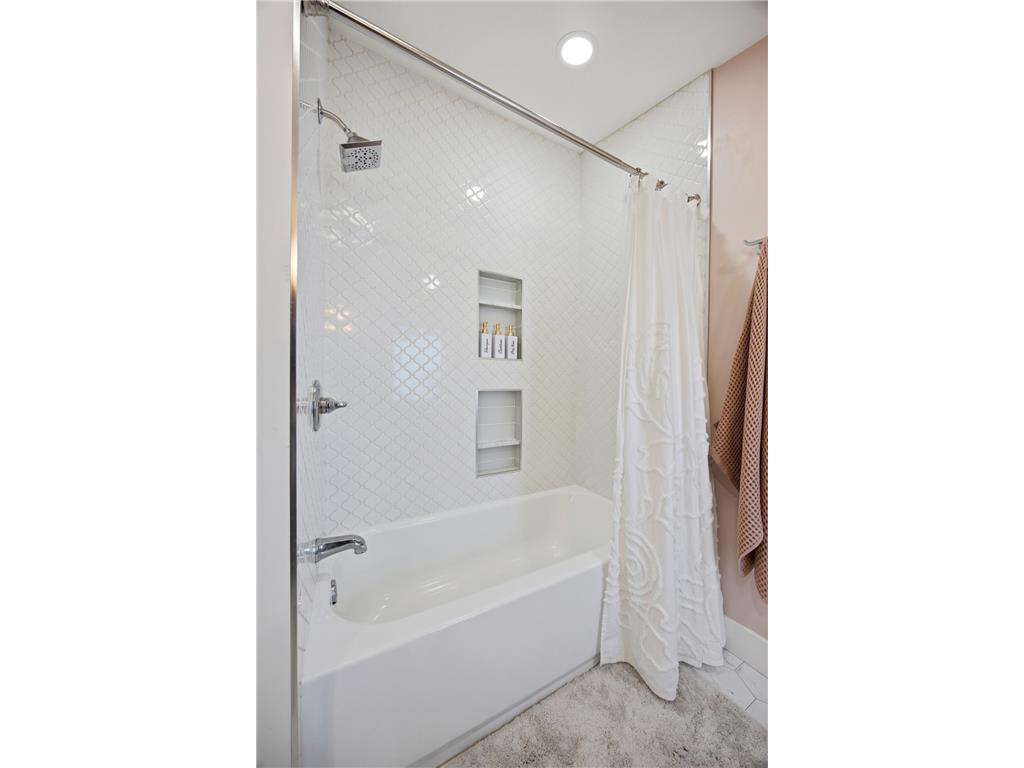 611 N Shore Drive Detroit Lakes MN 56501 - Detroit 7030879 image50