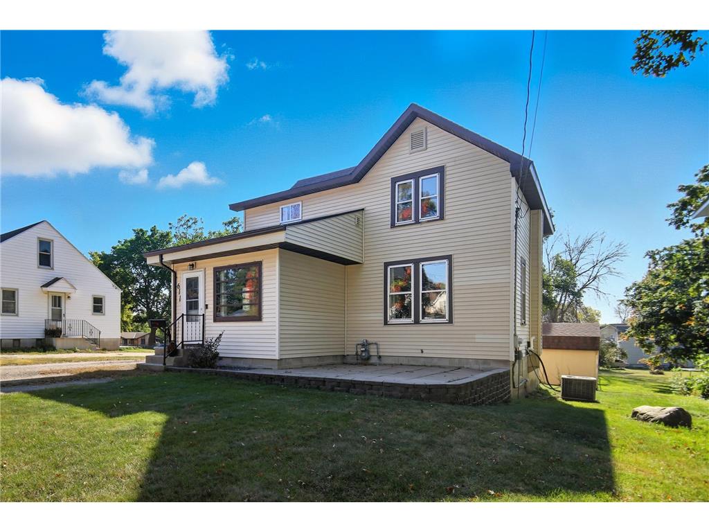 611 NE Mineral Sp Road Owatonna MN 55060 6798919 image1