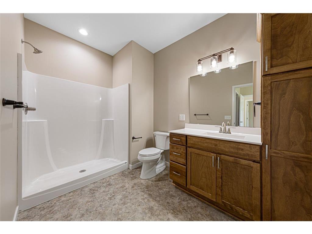 611 Northwood Place Janesville MN 56048 6782623 image10