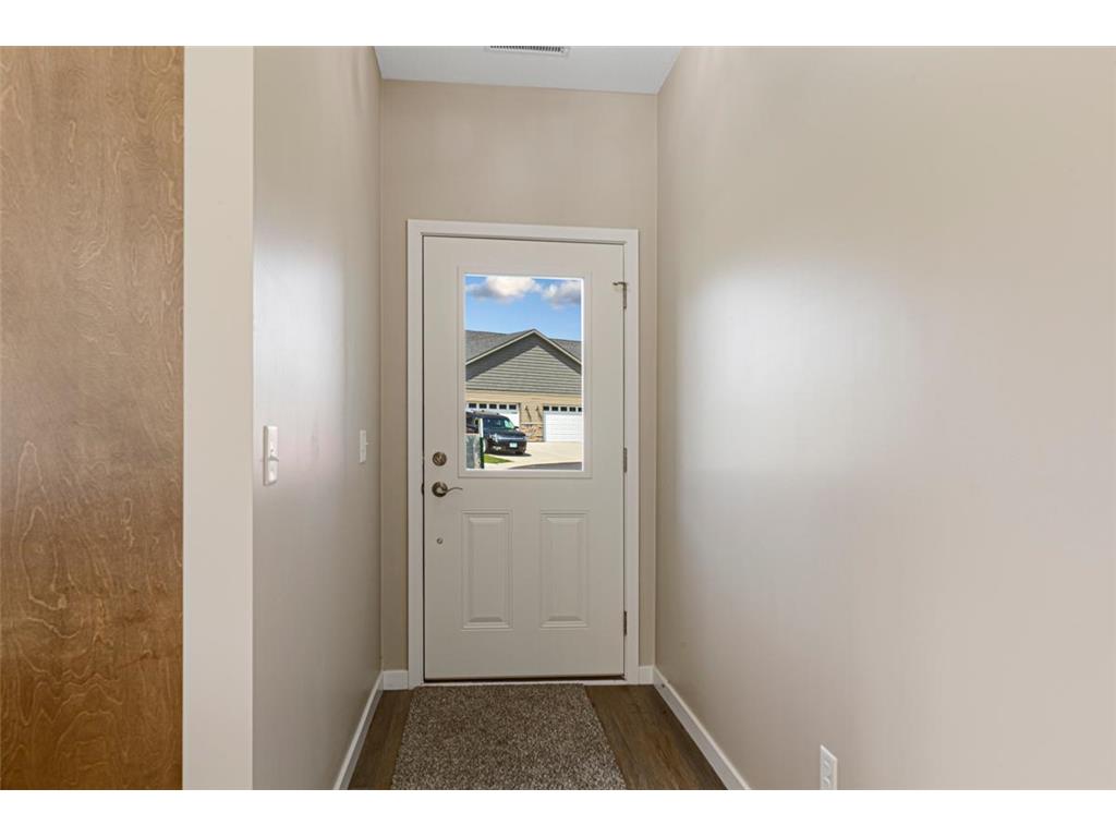 611 Northwood Place Janesville MN 56048 6782623 image5