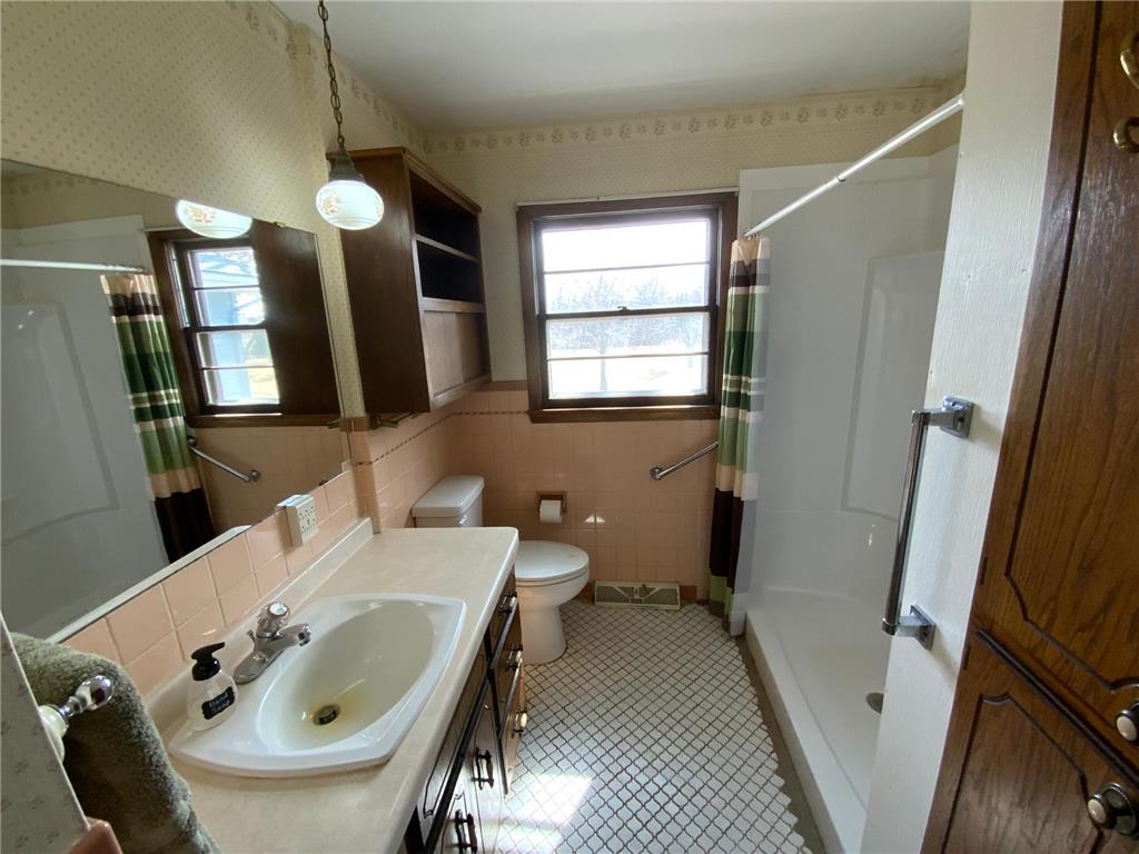 611 Stearns Avenue W Eden Valley MN 55329 7041170 image25