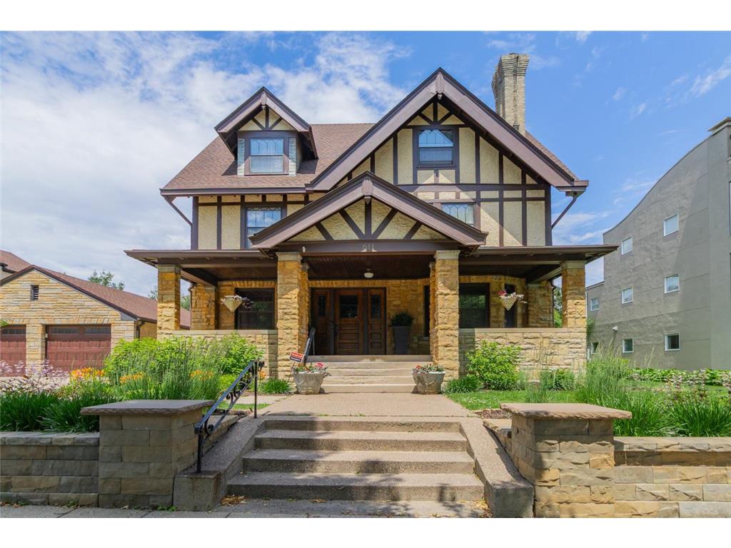 611 Summit Avenue Saint Paul MN 55102 6716758 image1