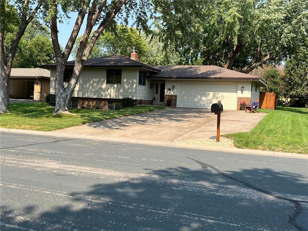 611 Thomas Avenue Shakopee MN 55379 6337413 image1